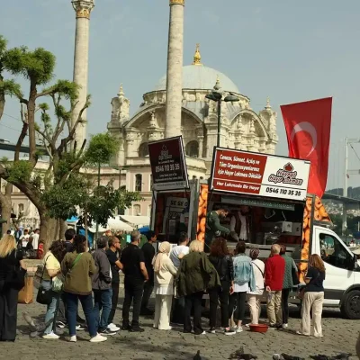 lokmacı istanbul hayır lokması dağıtımı