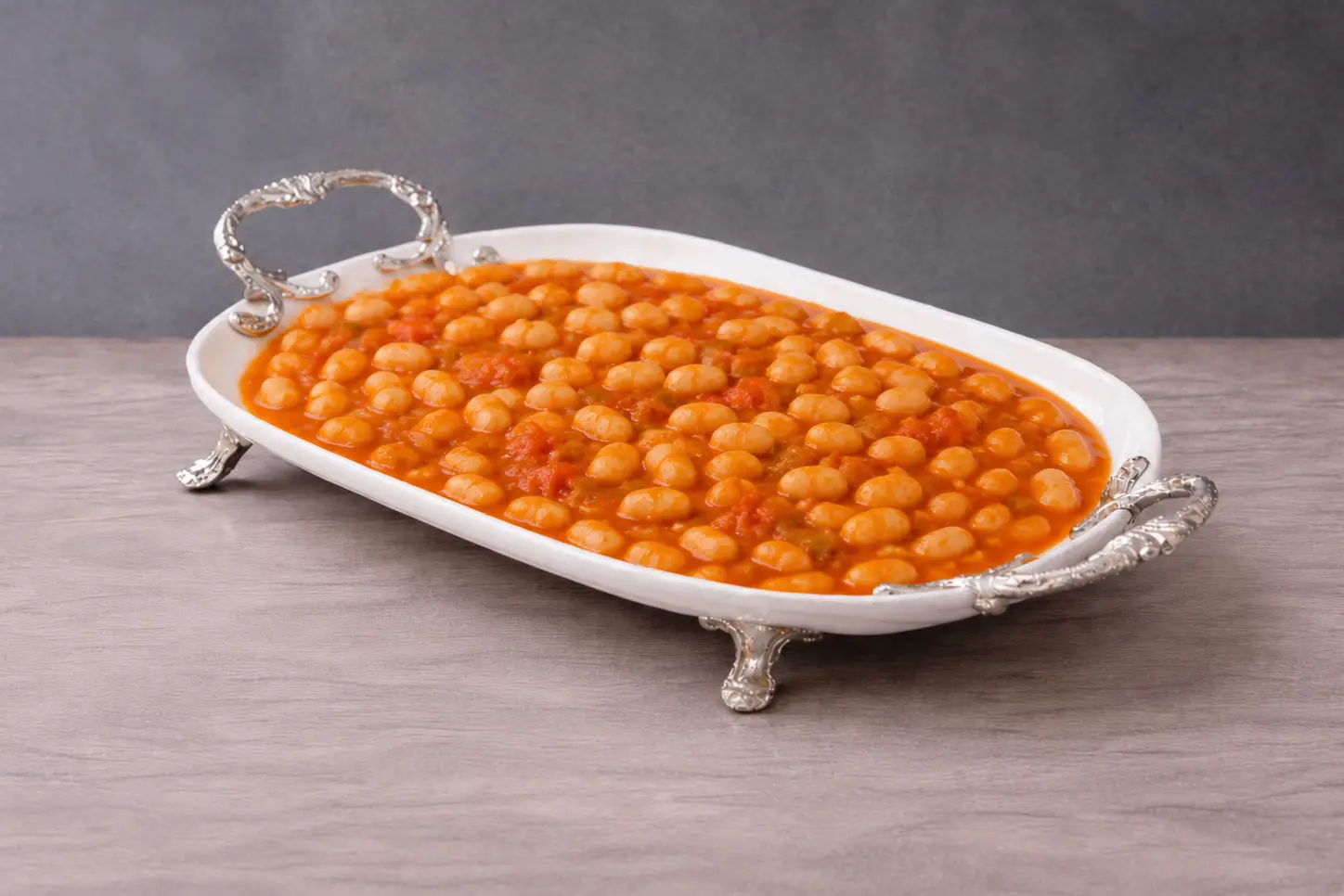 Mevlüt yemeği ve mevlüt pilavı menüsü için kuru fasulye